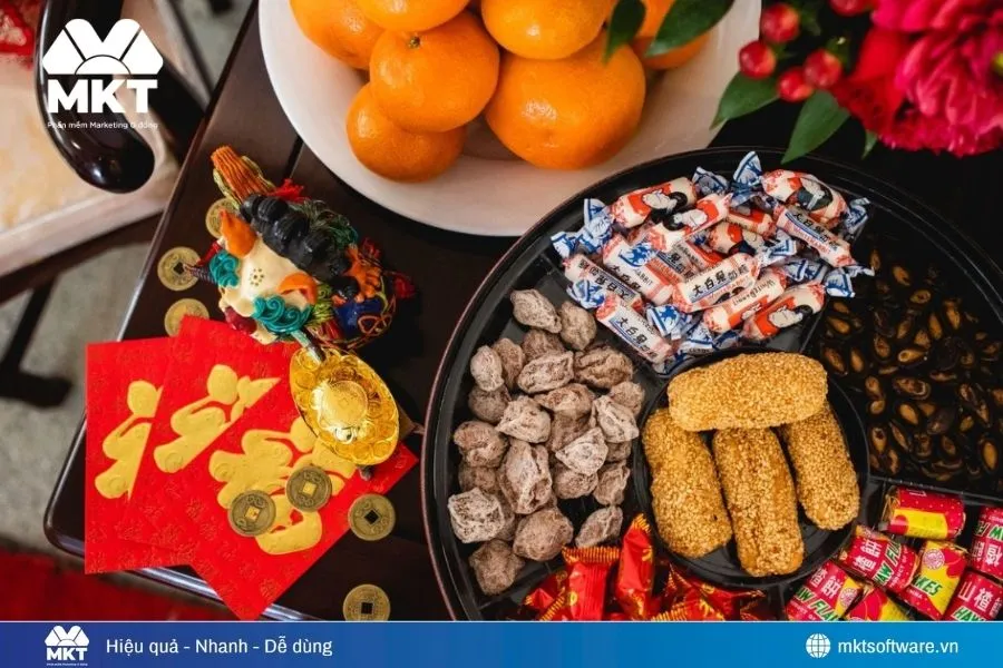 Bánh kẹo tiếp khách dịp đầu năm.