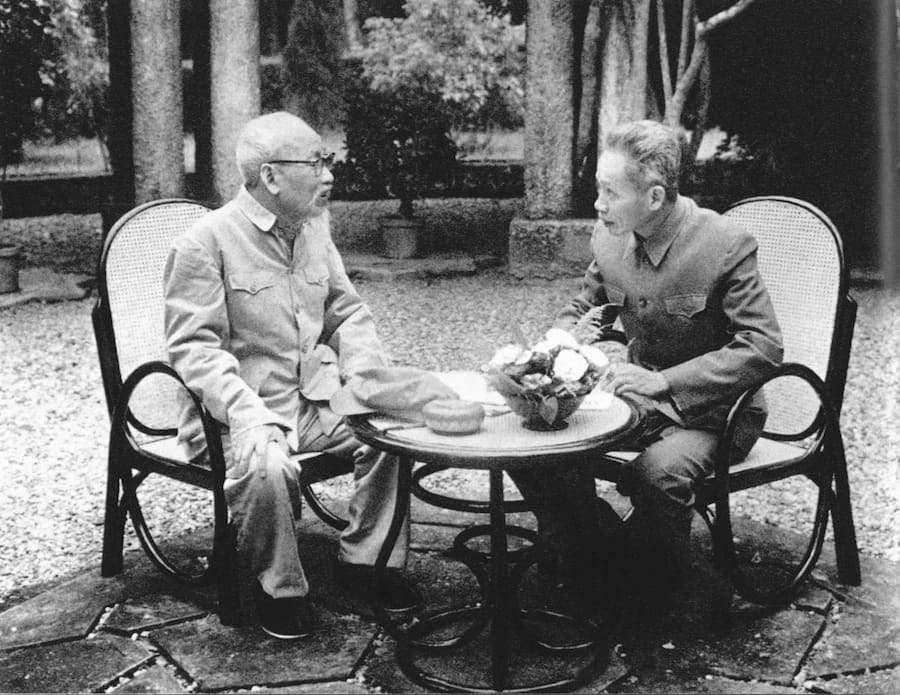 Hình ảnh Bác Hồ và thủ tướng Phạm Văn Đồng ngày 5/11/1968 (Ảnh tư liệu)