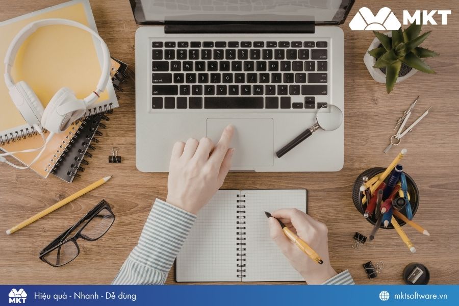 Viết content Facebook, website freelance